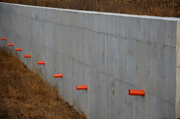 Cost of Retaining Wall Drainage in Jacksonville